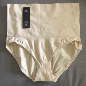 NWT Shapermint Empetua Everyday Smoothing Panty